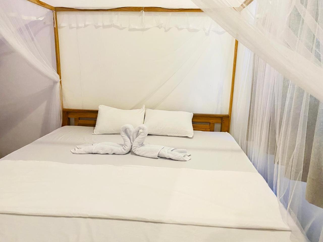 Hotel Kingly Aroma Arugam Bay Pokoj fotografie